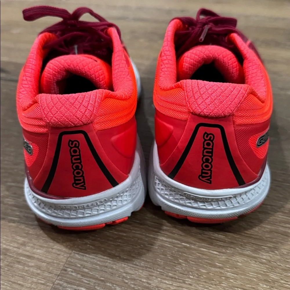 Saucony Guide 10 Everun Women's Red Athletic Shoes size 8 - Picture 4 of 9